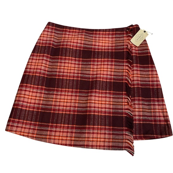 St. John's Bay Dresses & Skirts - St Johns Bay Womens 12P Red Plaid Wool Blend Fringe Wrap Mini Skirt NWT